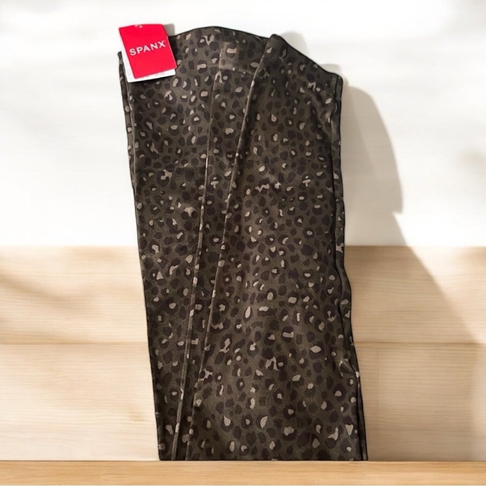 SPANX NEW LEOPARD PRINT leggings SZ L POSH DISCOUNTED SHIPPING:)